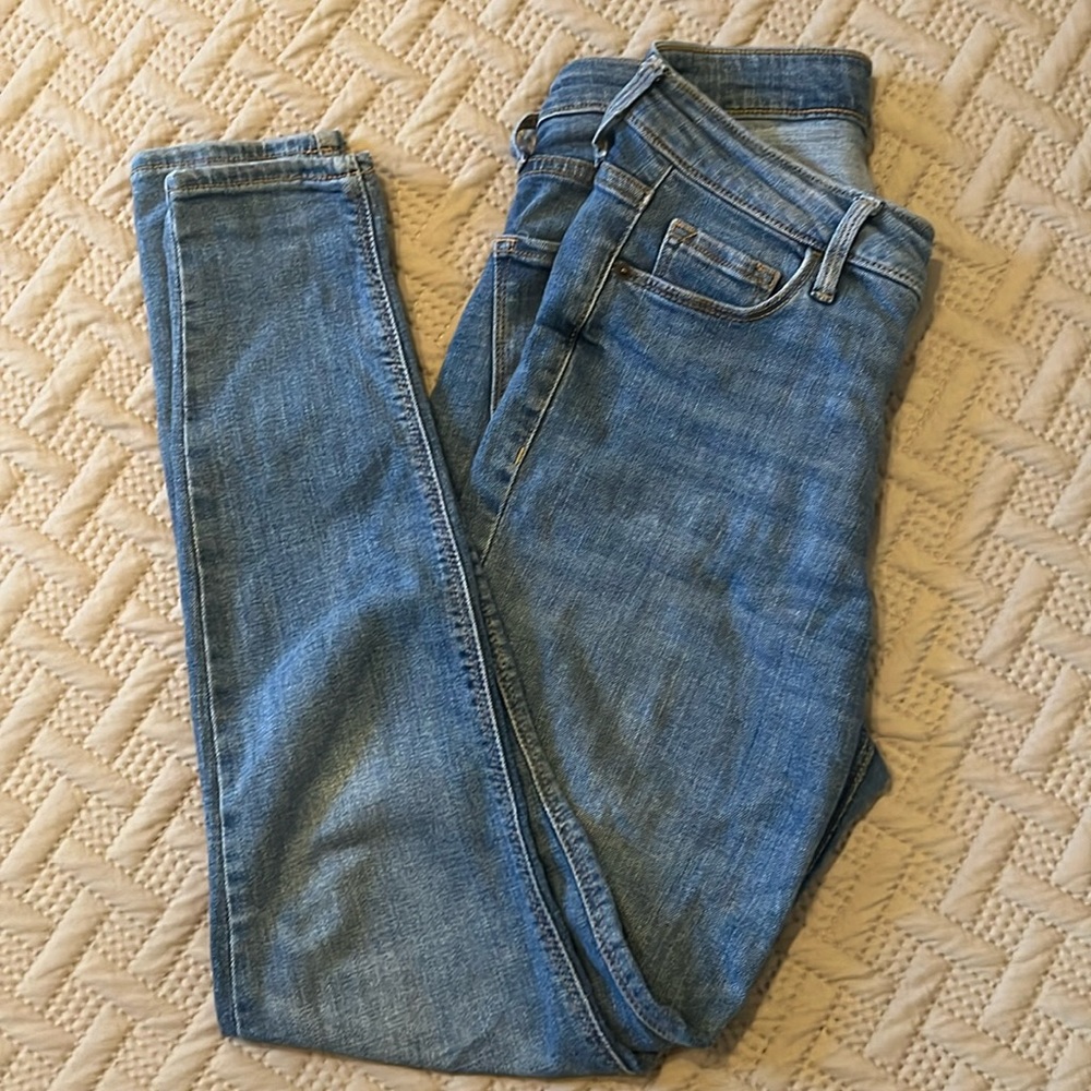 Old Navy Rockstar Super Skinny High Rise jeans